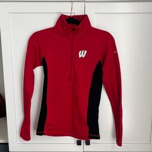 Columbia 1/2 Zip Wisconsin Badgers